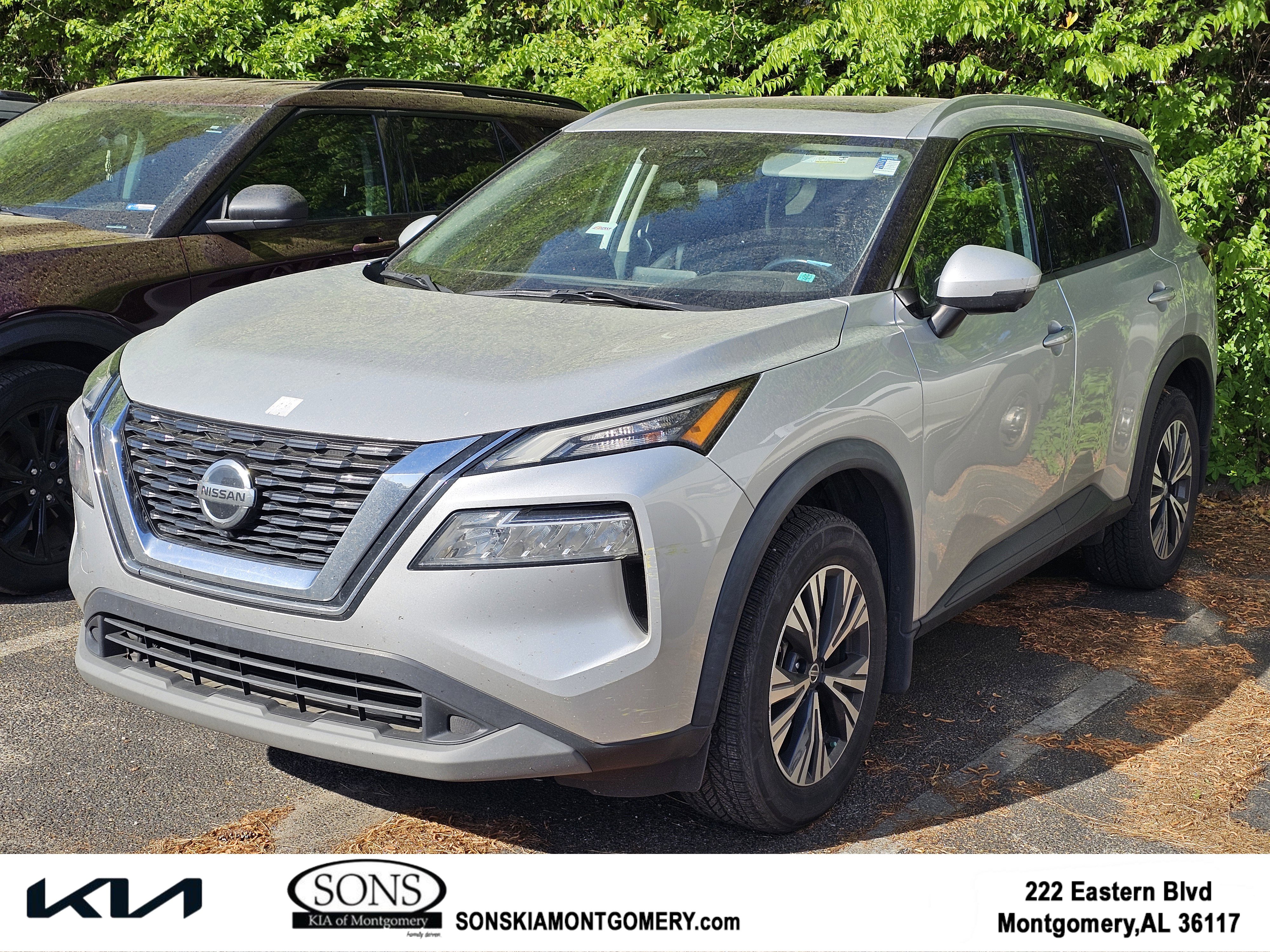 Used 2021 Nissan Rogue SV w/ Premium Package image 1