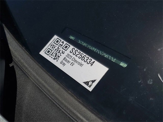 New 2025 Chevrolet Blazer EV LT image 27