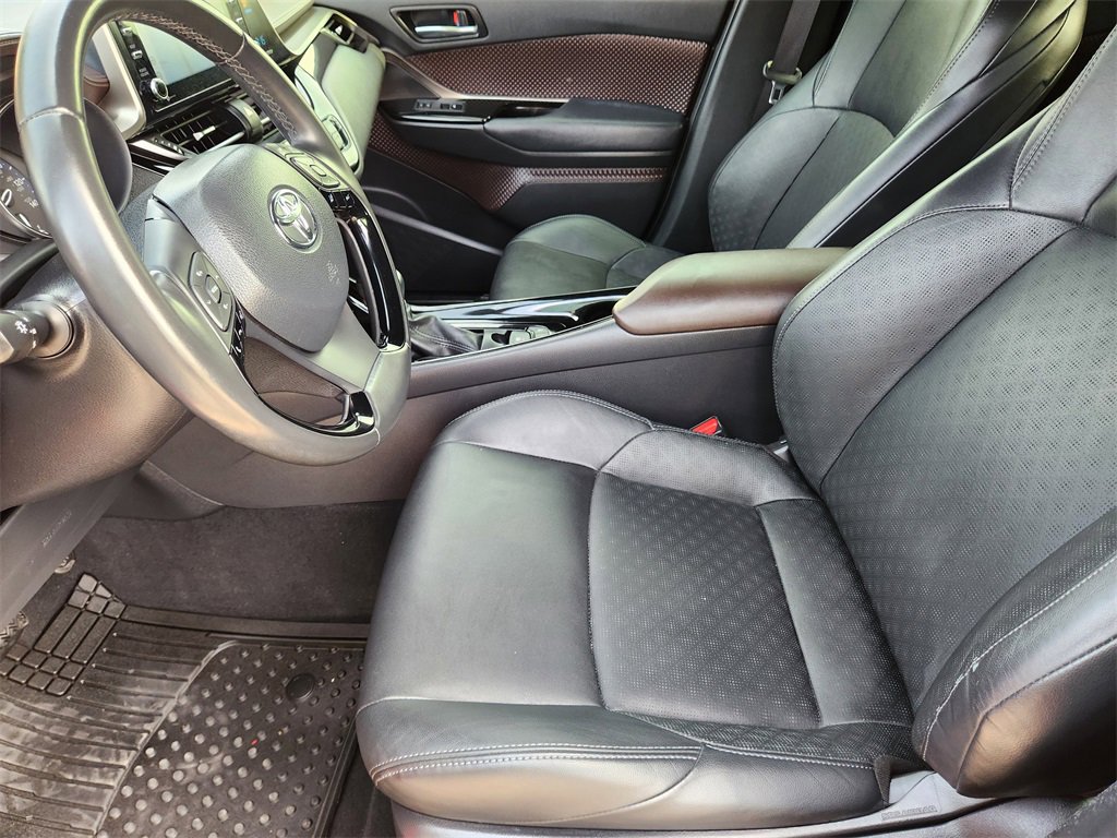 Used 2019 Toyota C-HR Limited image 15