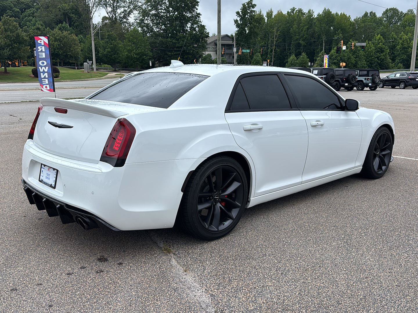 Used 2023 Chrysler 300 C RWD image 3