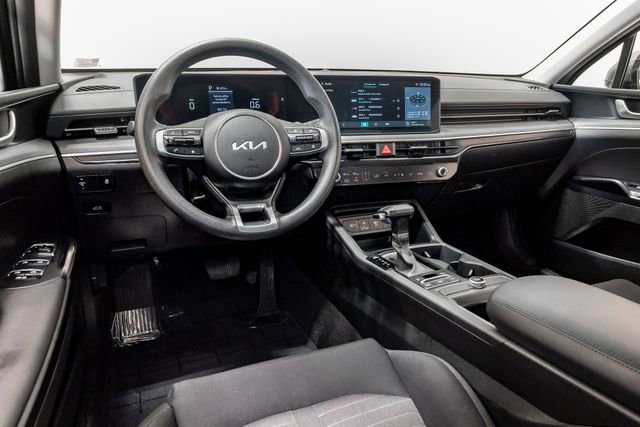 Used 2025 Kia K5 LXS image 6