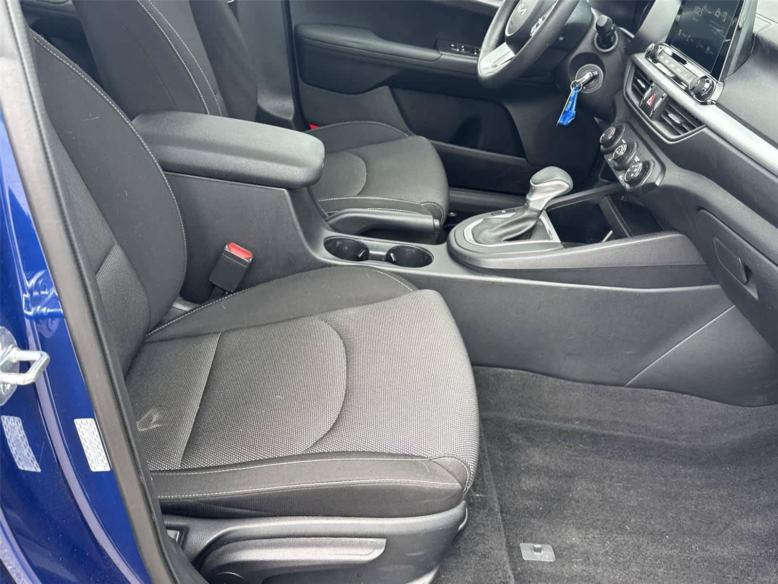 Used 2024 Kia Forte LXS w/ LXS Technology Package FWD image 15