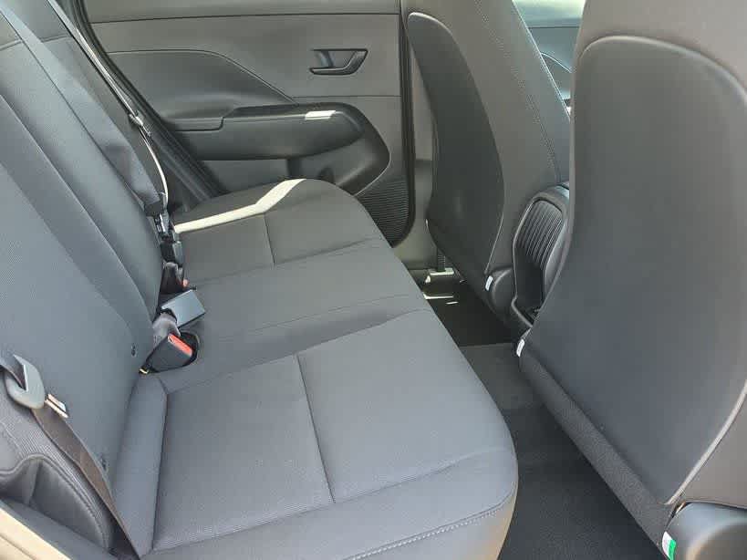 New 2027 Hyundai Kona SE FWD image 21