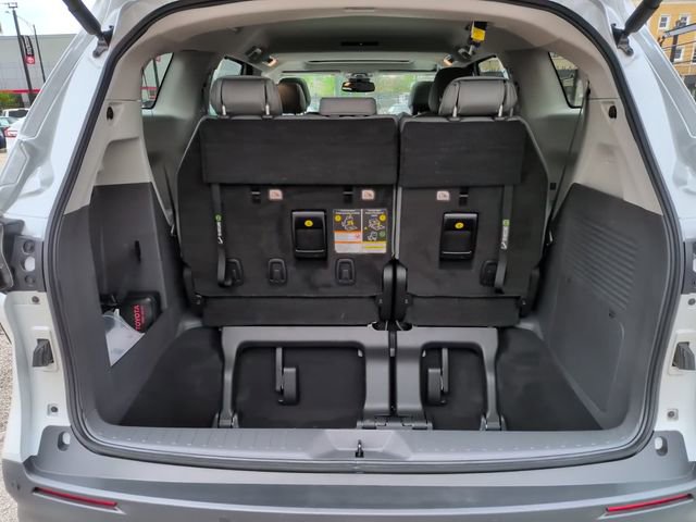 Certified 2023 Toyota Sienna XLE FWD image 14