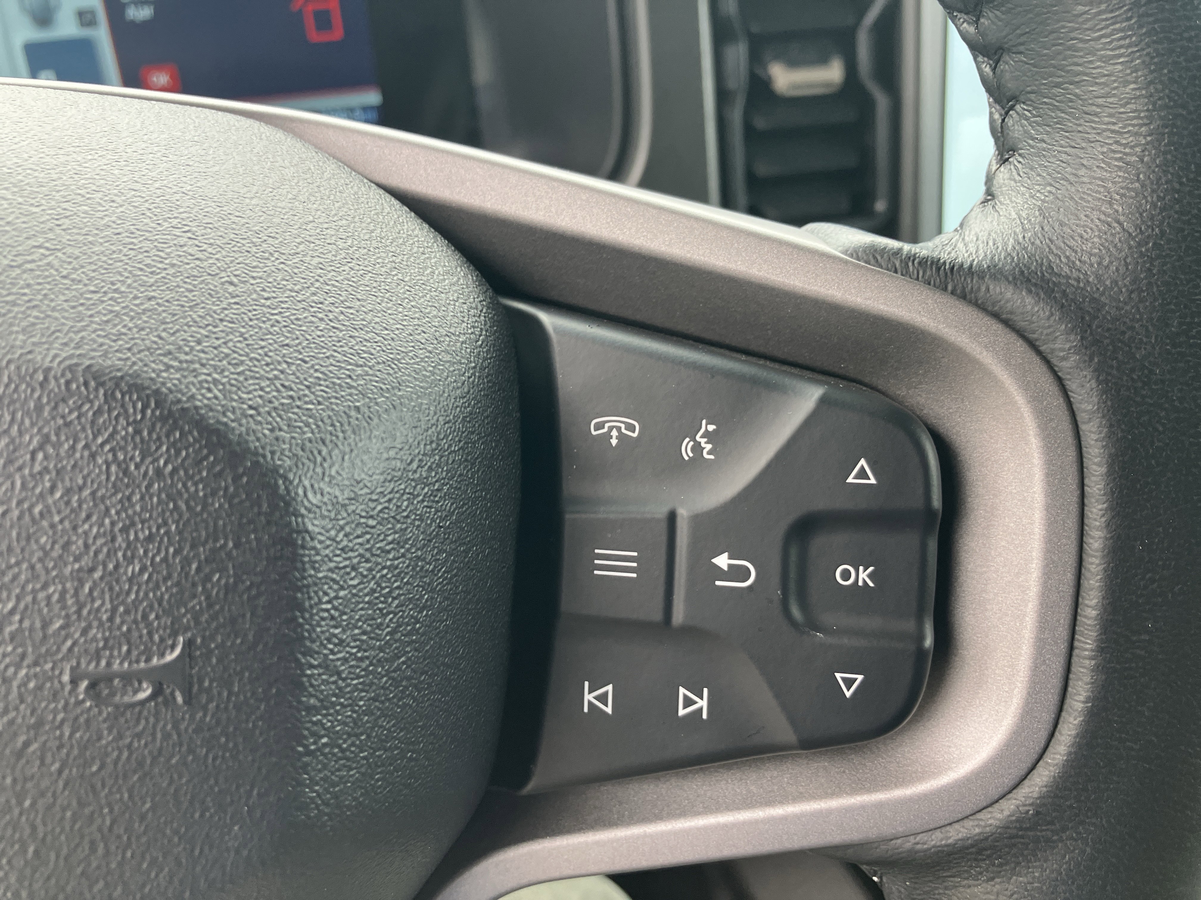 Used 2024 Ford Bronco Outer Banks image 23