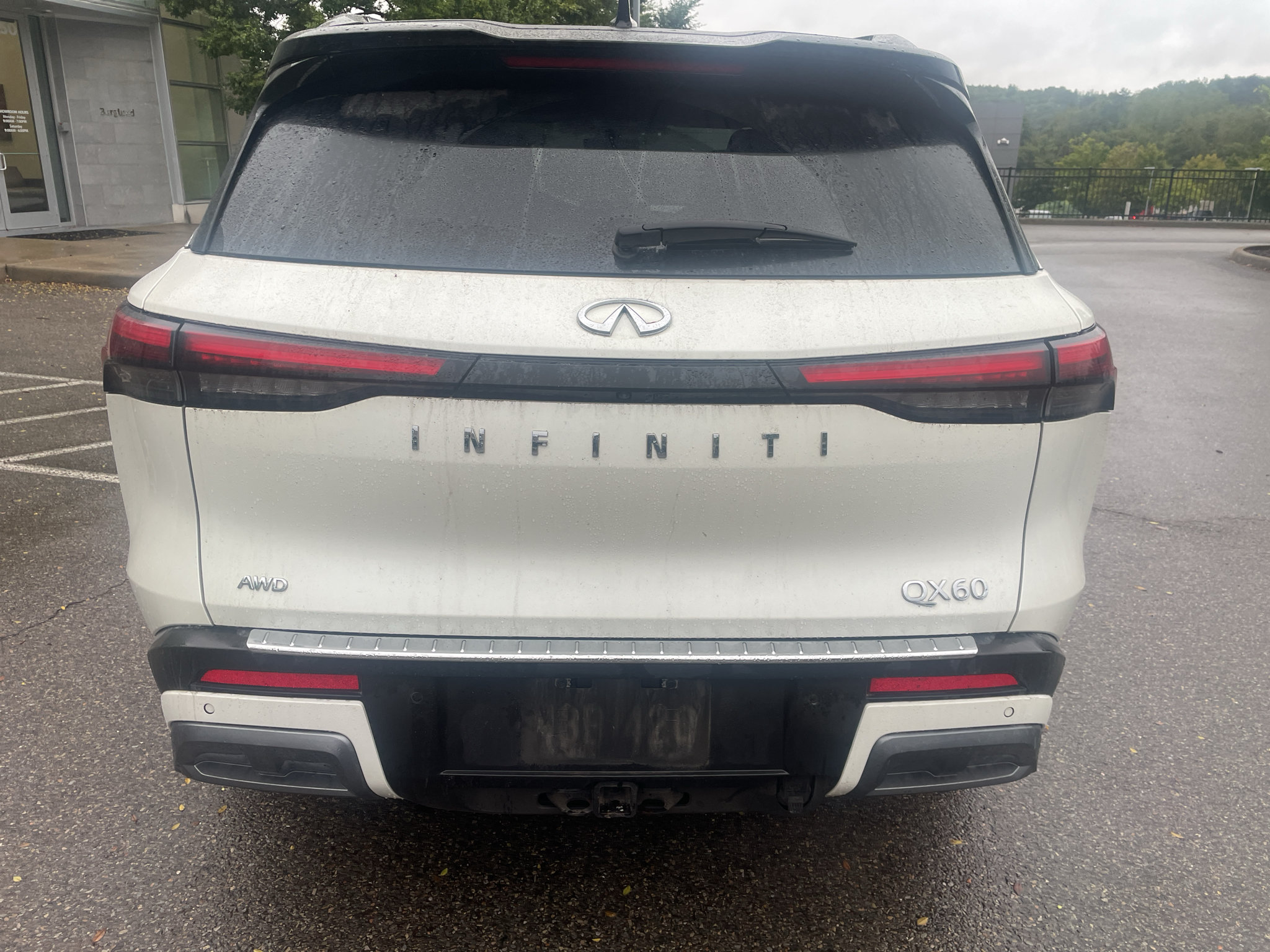 Used 2023 INFINITI QX60 Autograph AWD/4WD image 4