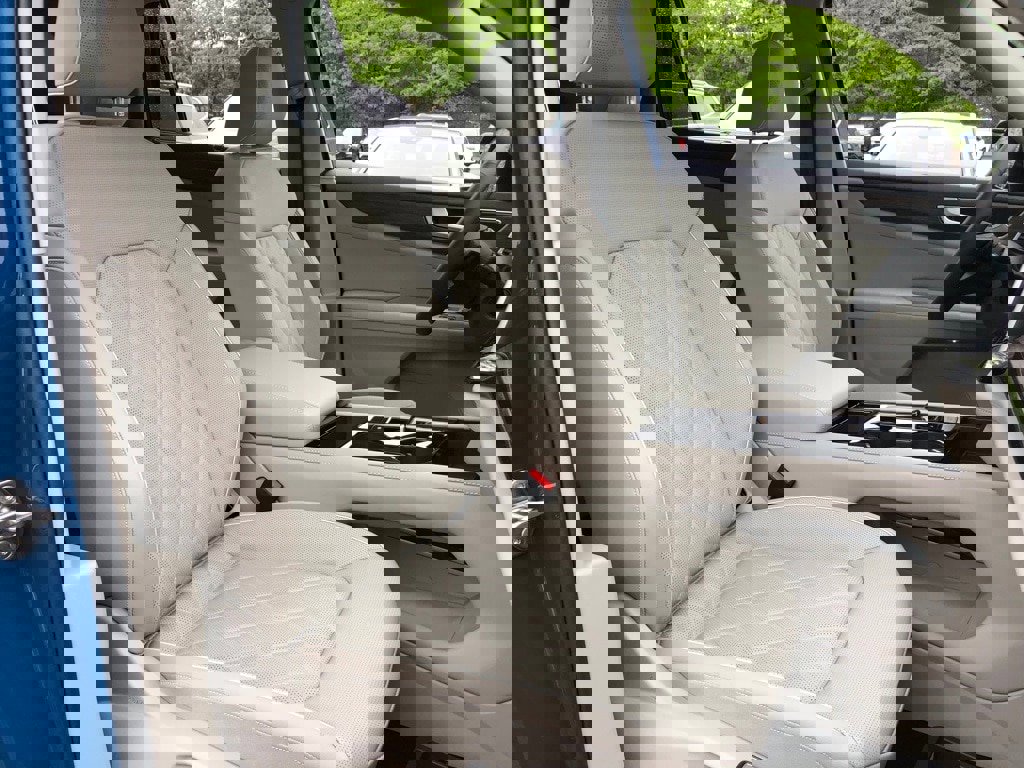 New 2025 Volkswagen Atlas SEL Premium R-Line image 30