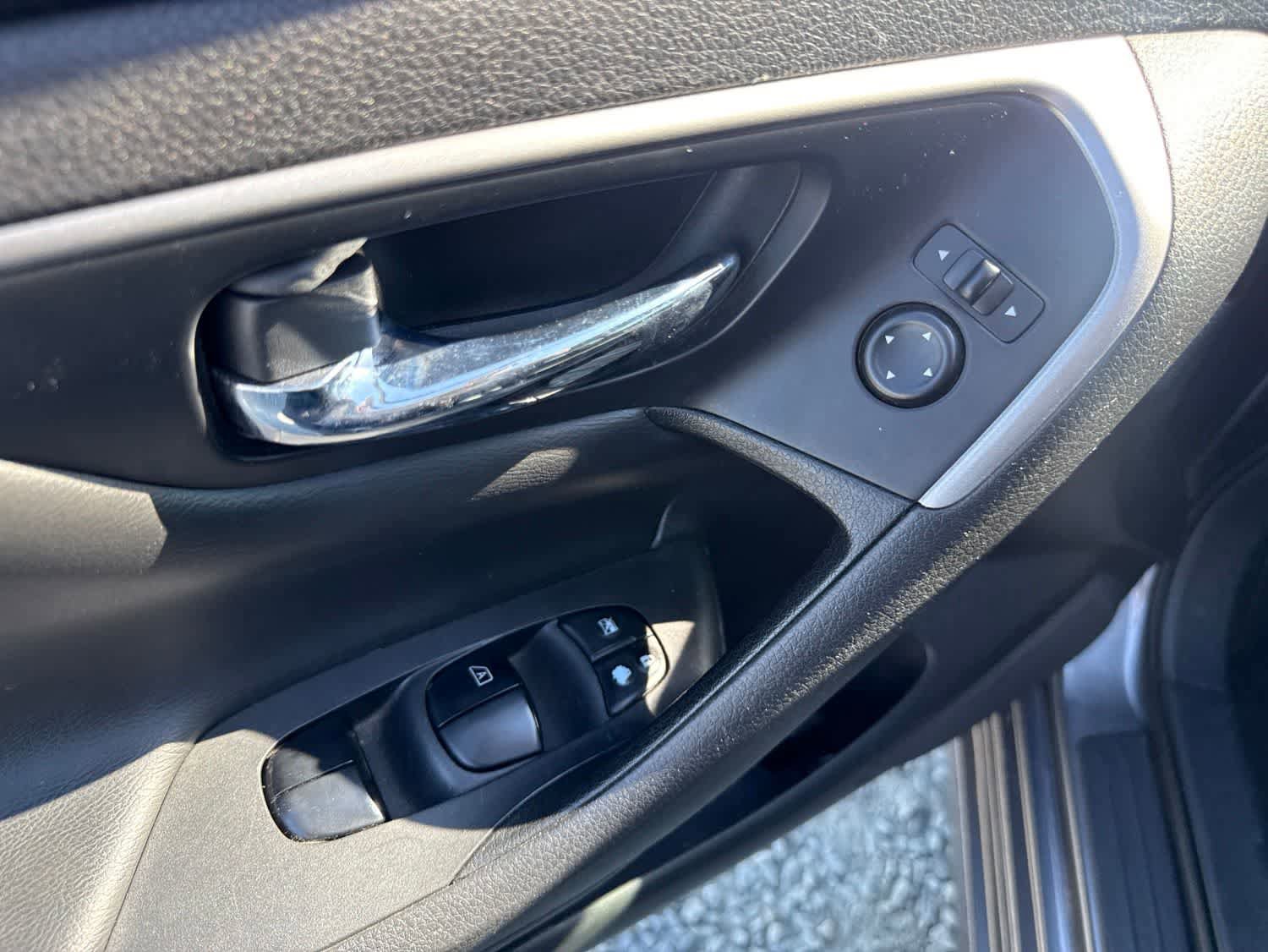 Used 2015 Nissan Altima 2.5 S w/ Power Driver Seat Package FWD image 11