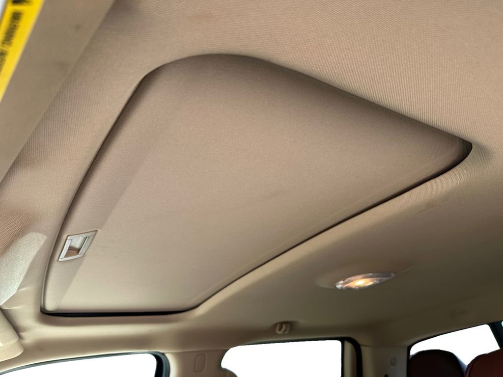 Used 2014 Ford F150 King Ranch w/ King Ranch Luxury Package AWD/4WD image 11