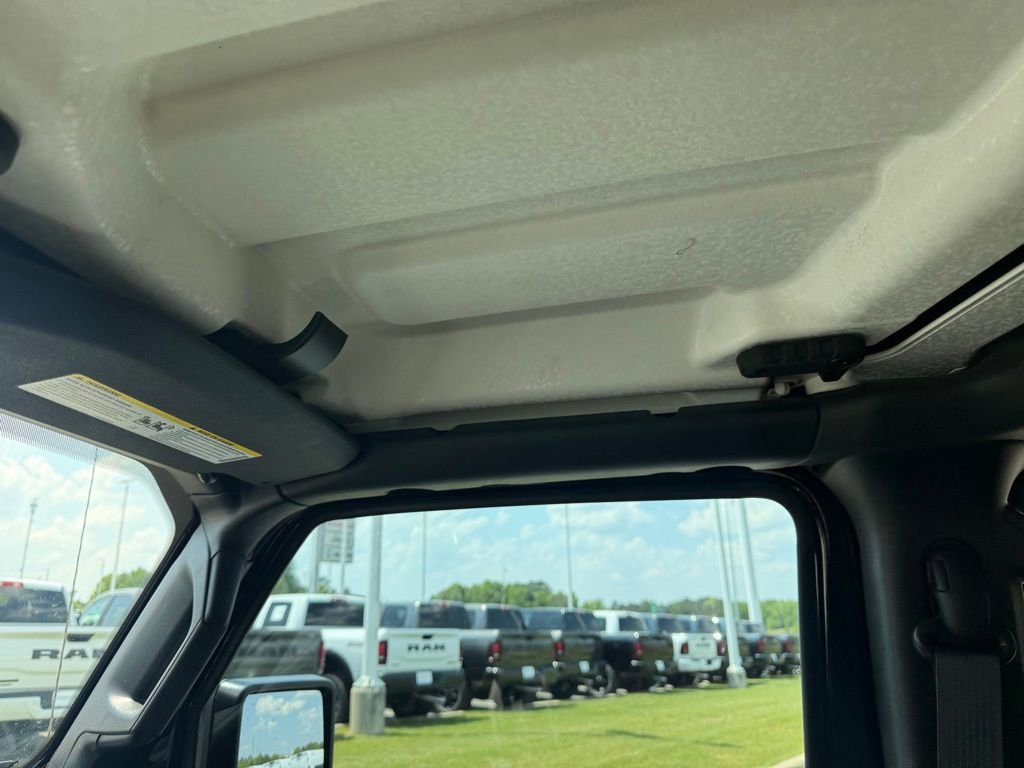 Used 2022 Jeep Gladiator Sport AWD/4WD image 23