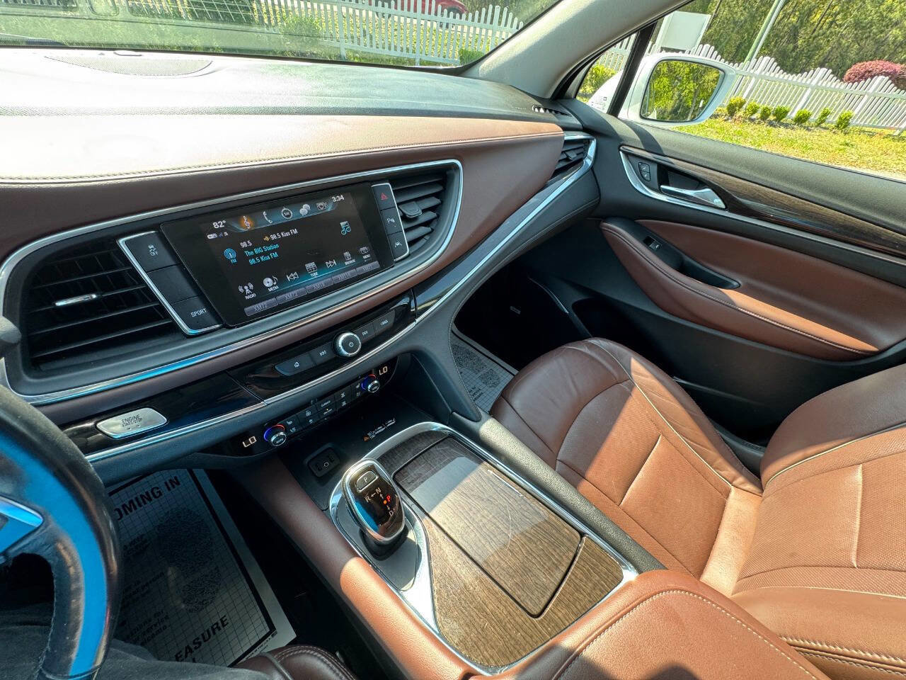 Used 2018 Buick Enclave Avenir w/ Avenir Technology Package image 19