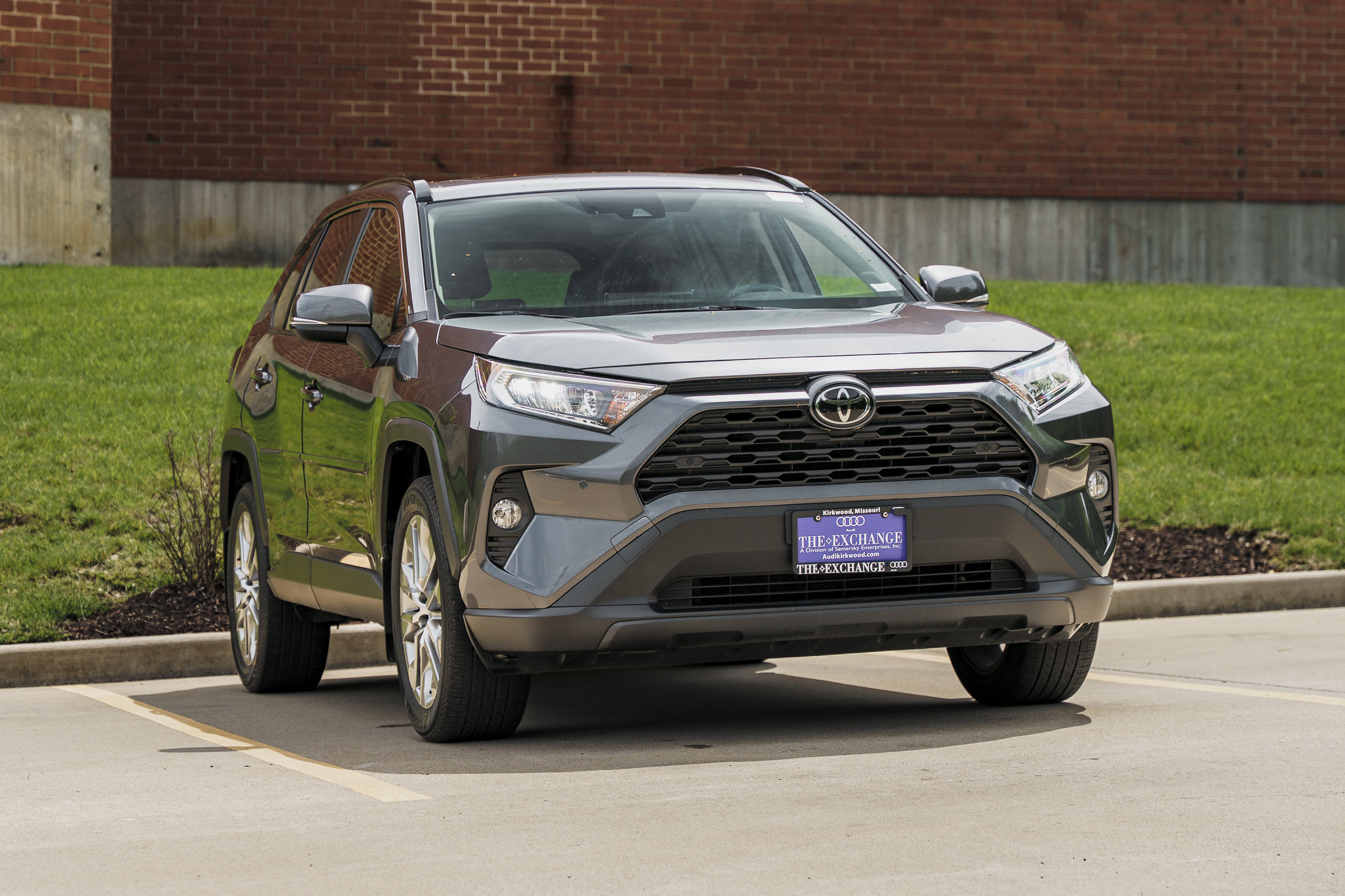 Used 2020 Toyota RAV4 XLE Premium AWD/4WD image 1