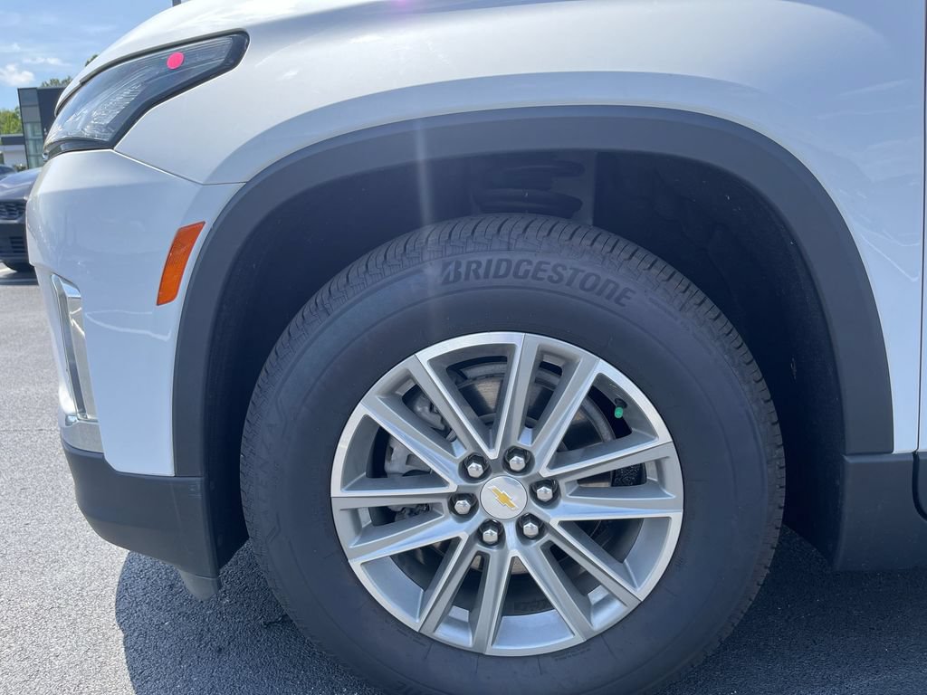Used 2023 Chevrolet Traverse LT AWD/4WD image 16