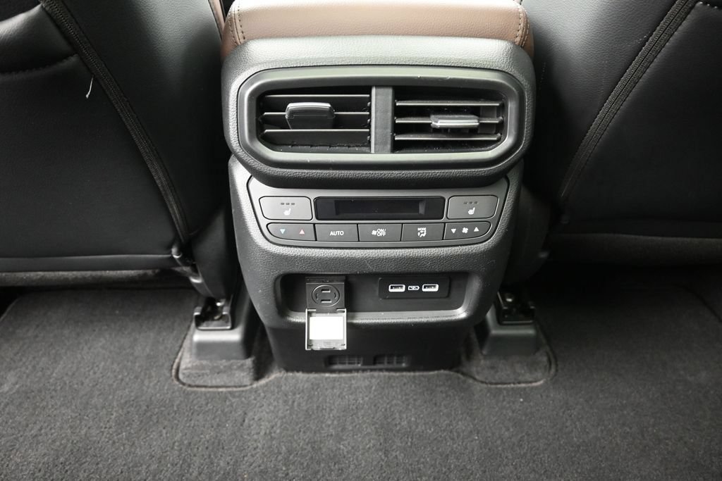 Certified 2023 Honda Pilot Elite image 25