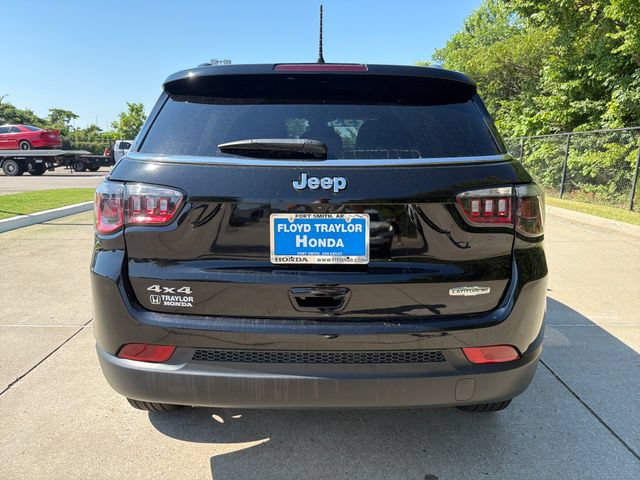 Used 2024 Jeep Compass Latitude AWD/4WD image 4