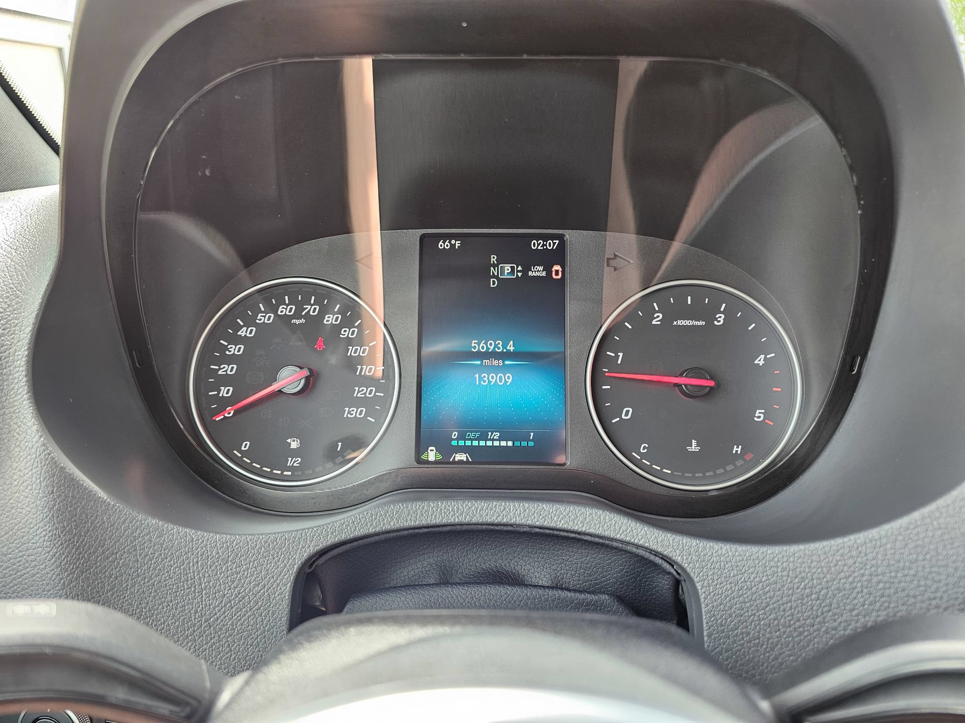 Used 2022 Mercedes-Benz Sprinter 2500 image 64
