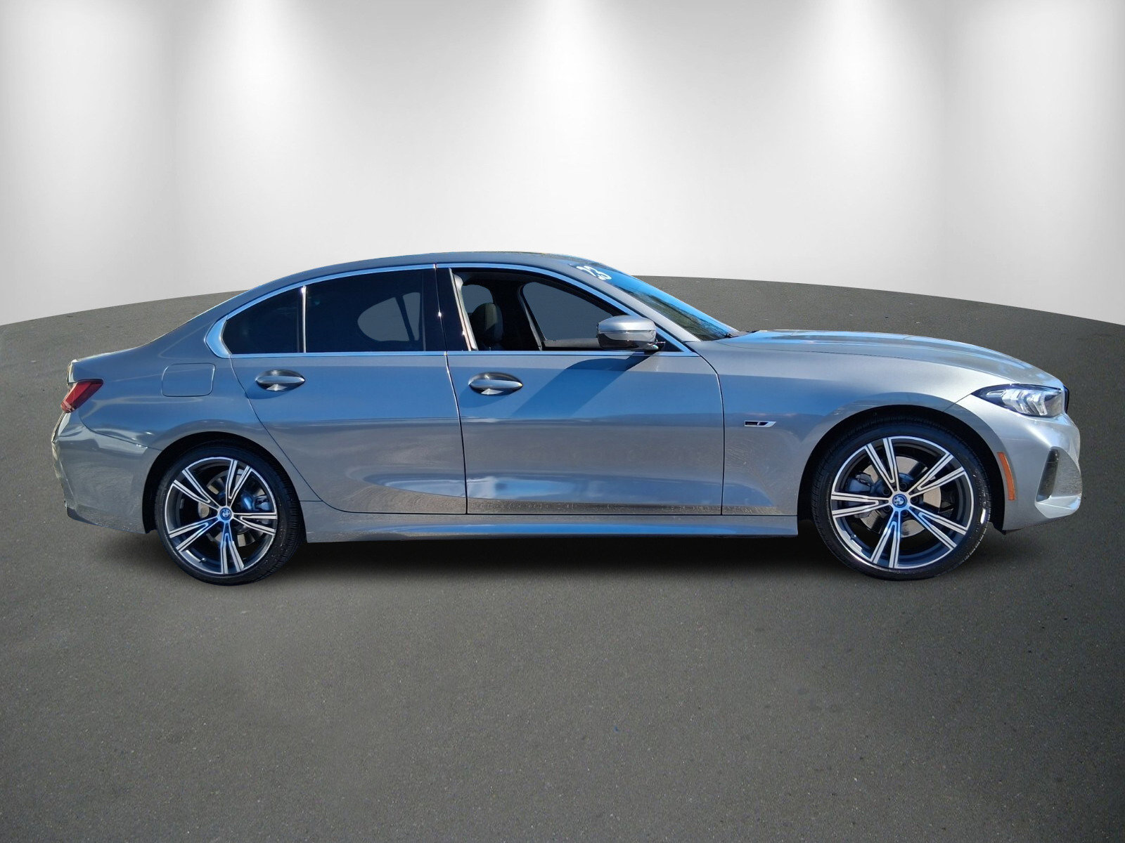 Certified 2023 BMW 330e xDrive w/ Premium Package image 8