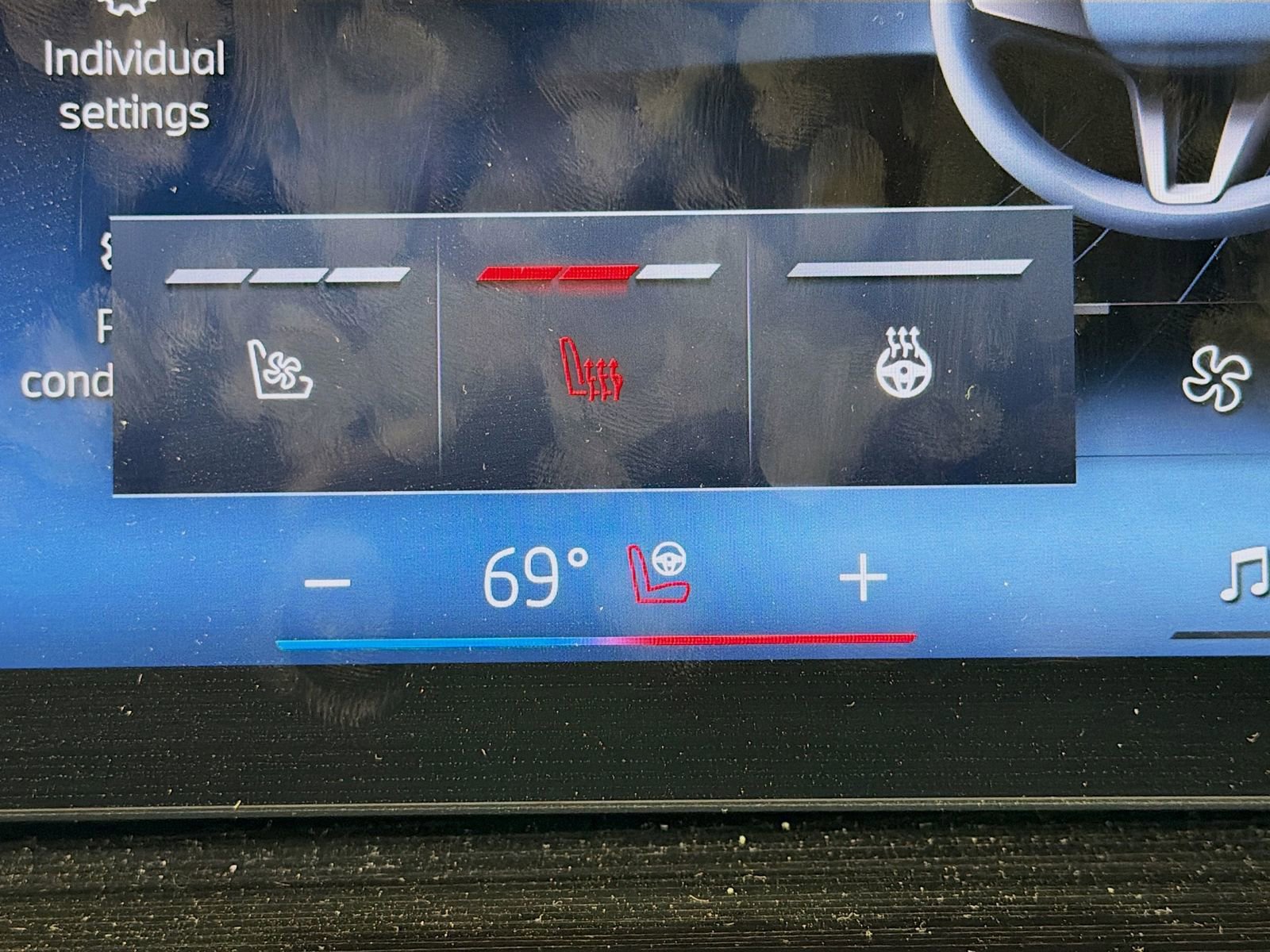 Used 2026 BMW X5 xDrive40i w/ M Sport Package image 23