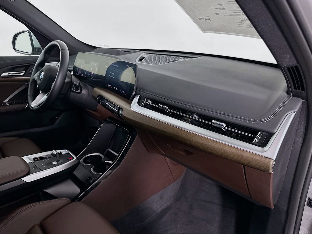 Used 2025 BMW X1 xDrive28i w/ Premium Package image 29