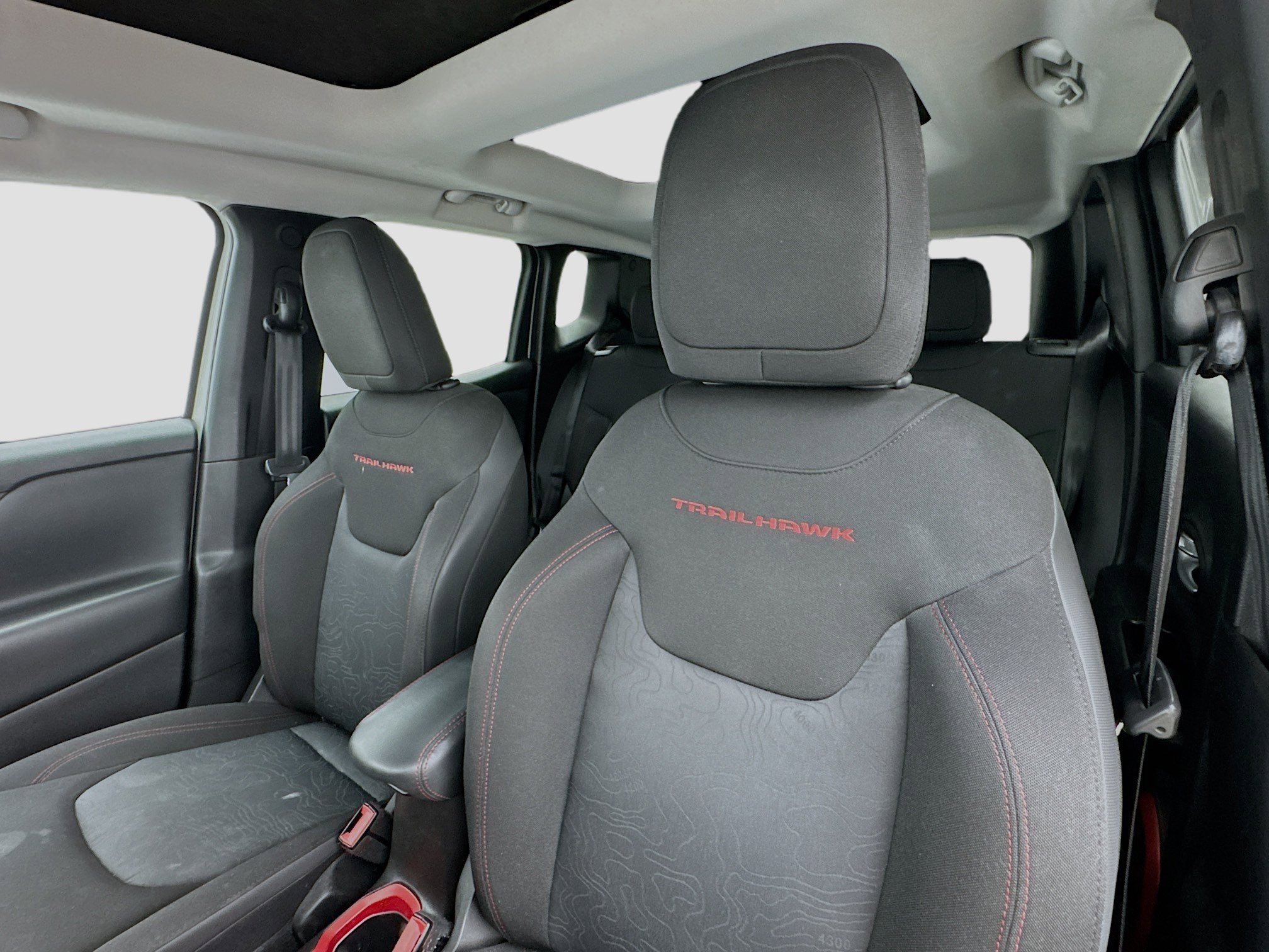 Used 2017 Jeep Renegade Trailhawk image 13