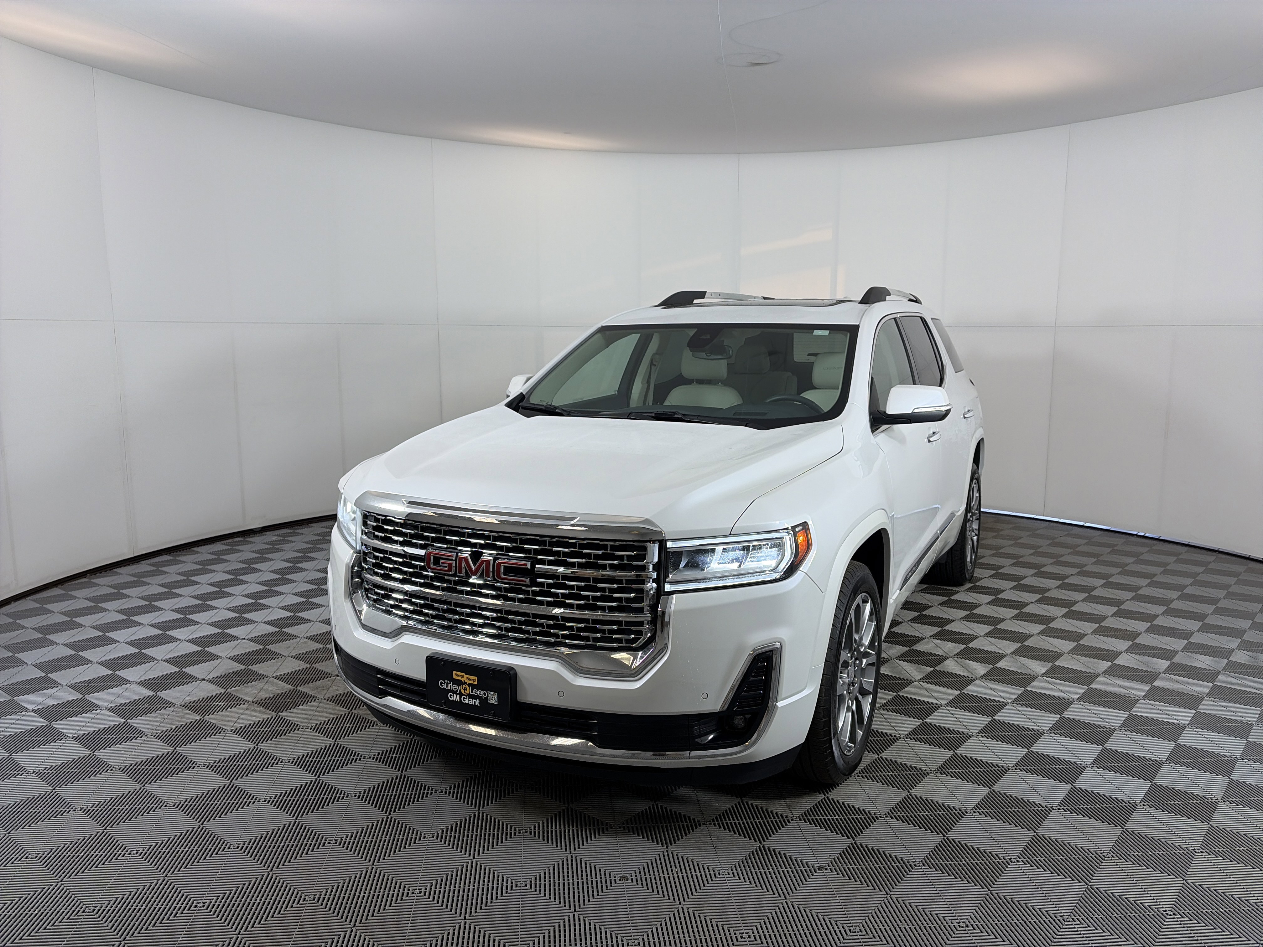 Certified 2023 GMC Acadia Denali image 2
