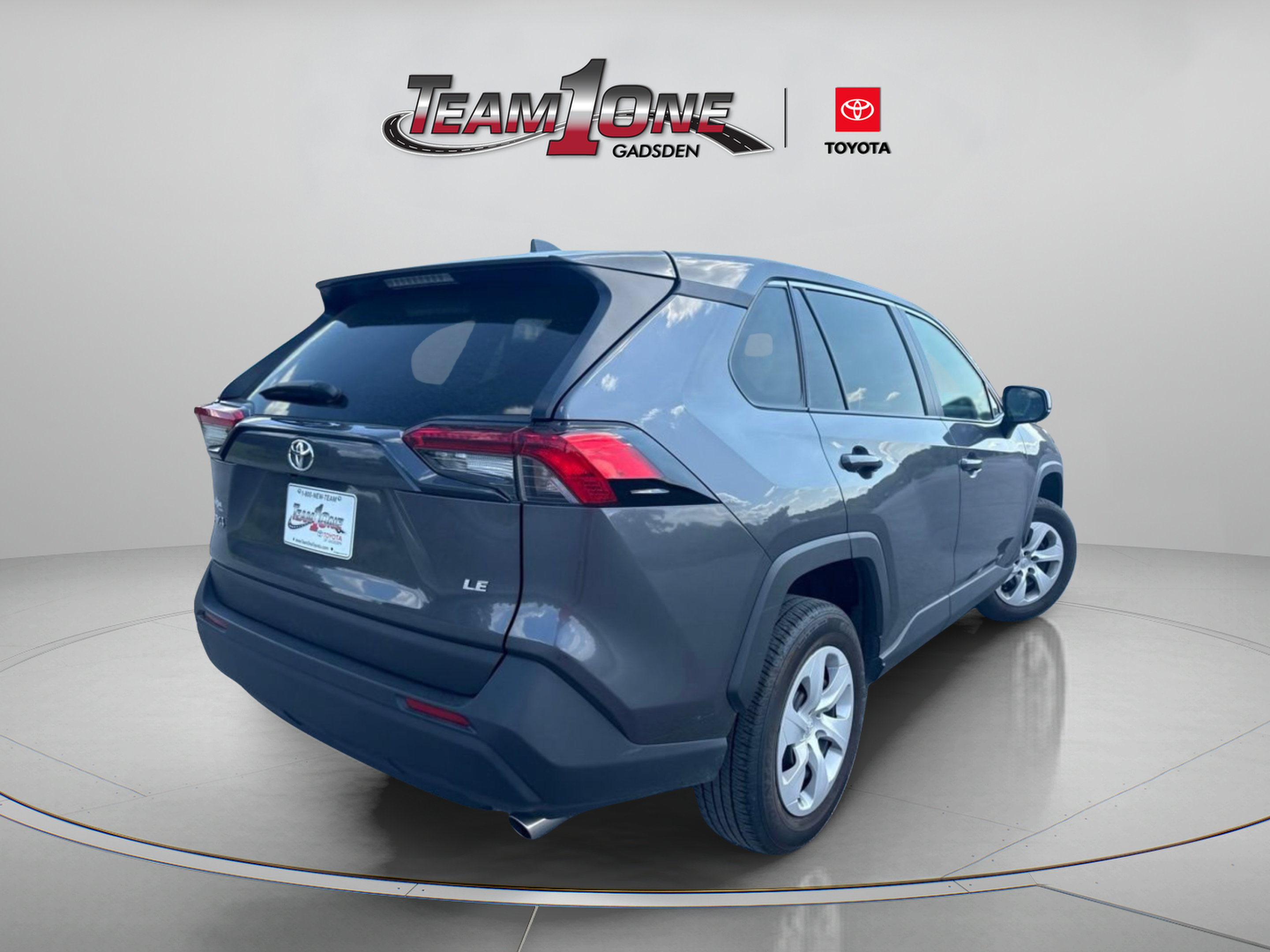 Used 2024 Toyota RAV4 LE FWD image 7
