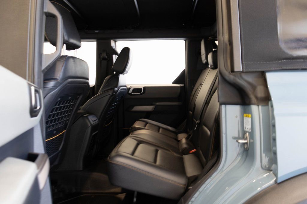 Used 2022 Ford Bronco Badlands image 18