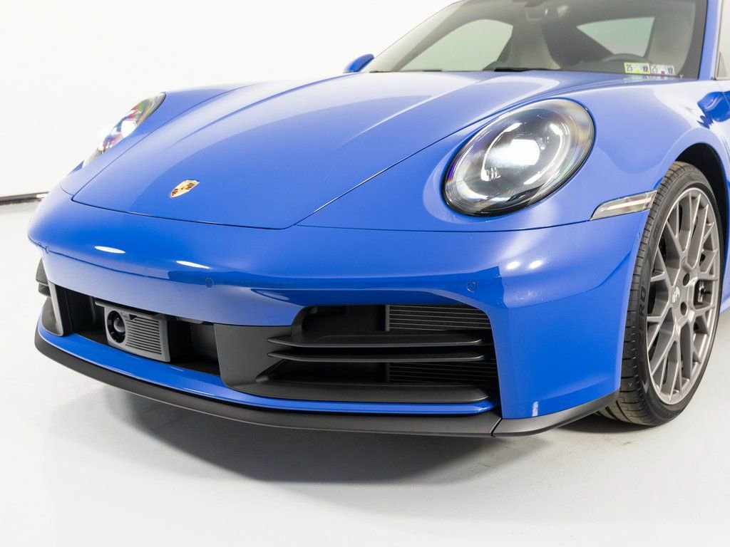 Certified 2025 Porsche 911 Carrera image 16