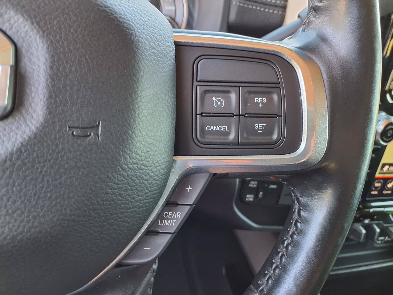 Used 2019 RAM 2500 Laramie AWD/4WD image 15