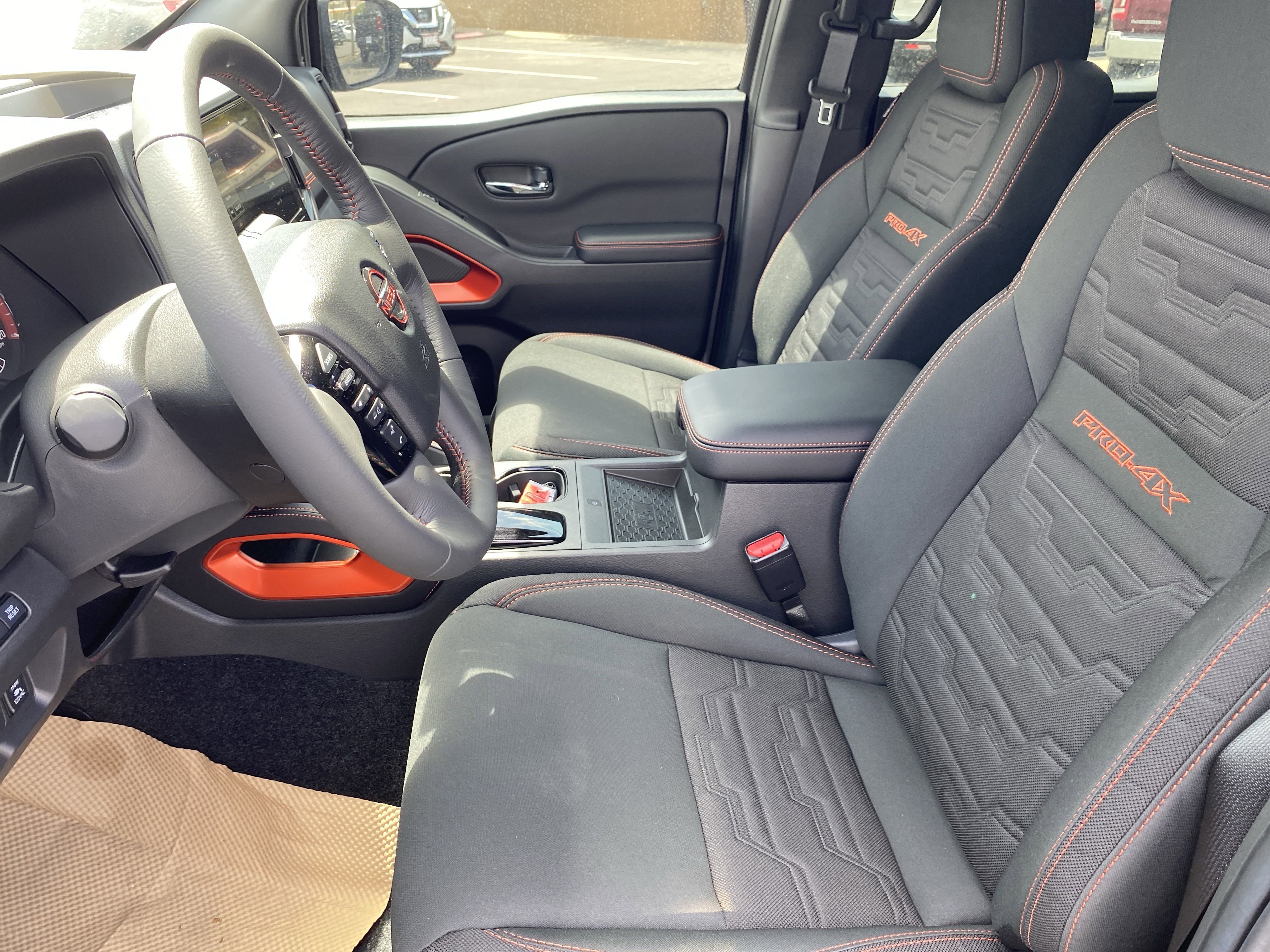 New 2025 Nissan Frontier PRO-4X image 9