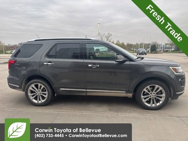 Used 2018 Ford Explorer Limited w/ Equipment Group 301A image 2