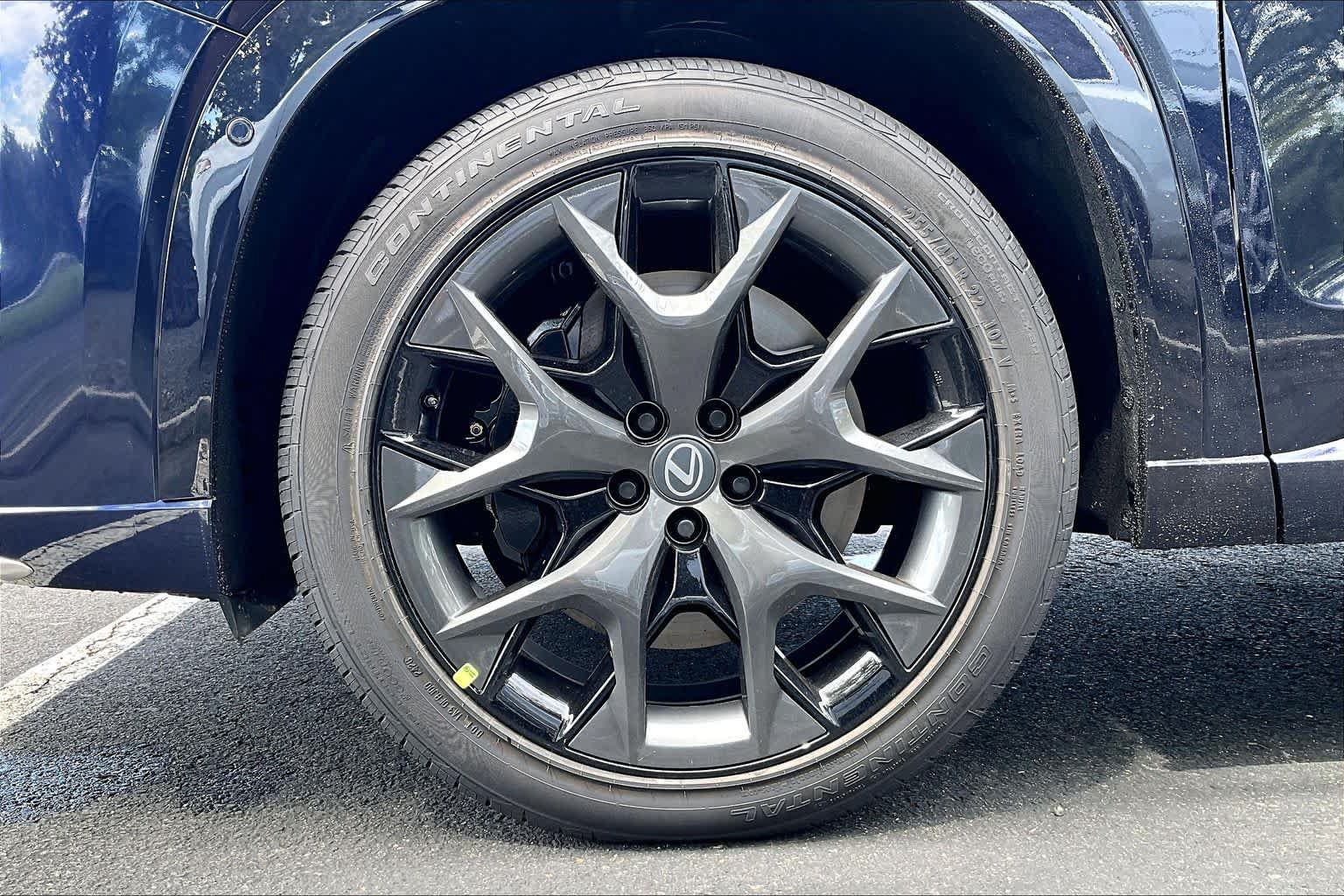 New 2026 Lexus TX 500h AWD image 12