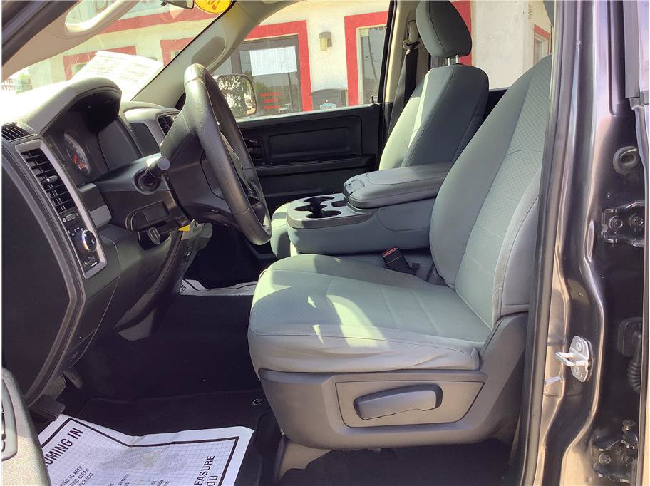 Used 2019 RAM 1500 Express w/ Express Value Package RWD image 11