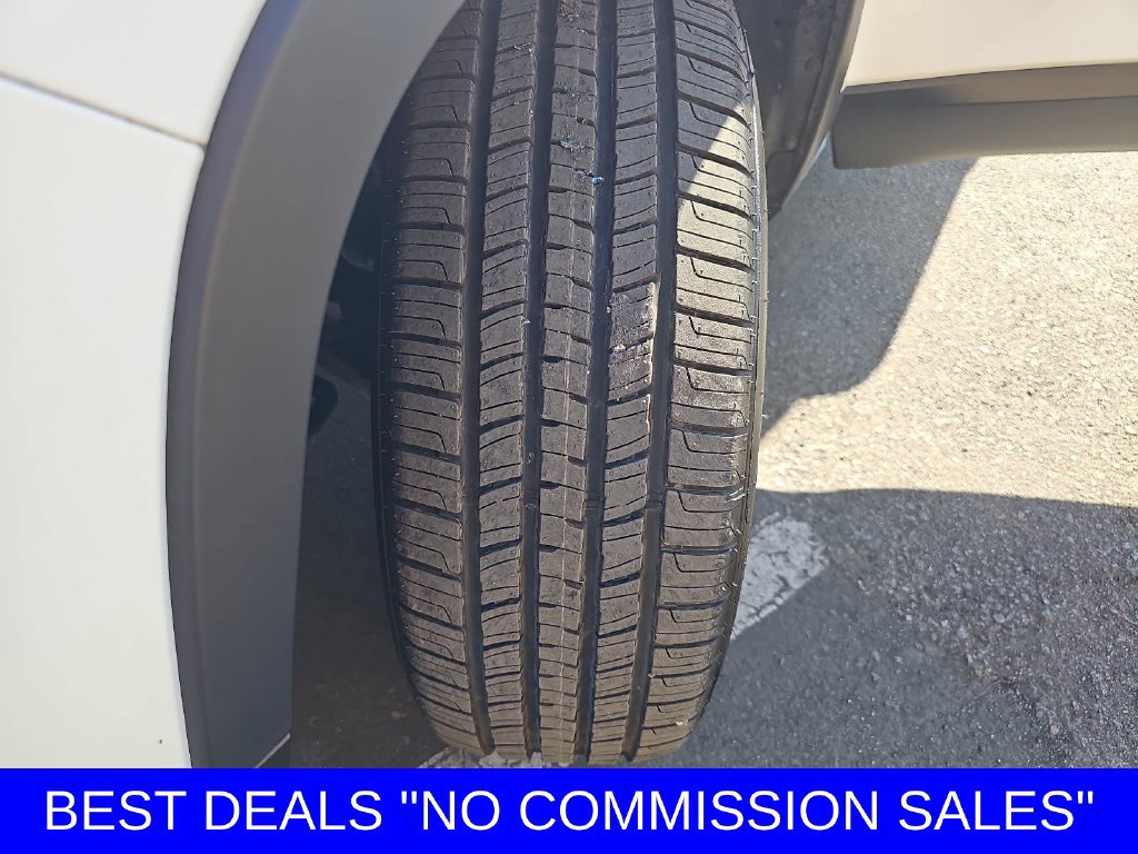 Used 2021 Jeep Cherokee Latitude Lux w/ Comfort/Convenience Group AWD/4WD image 34