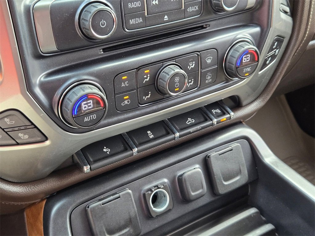 Used 2017 Chevrolet Silverado 1500 LTZ w/ LTZ Plus Package image 17