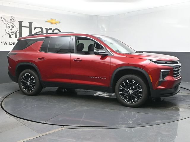 Certified 2025 Chevrolet Traverse LT w/ Sun and Wheel Package