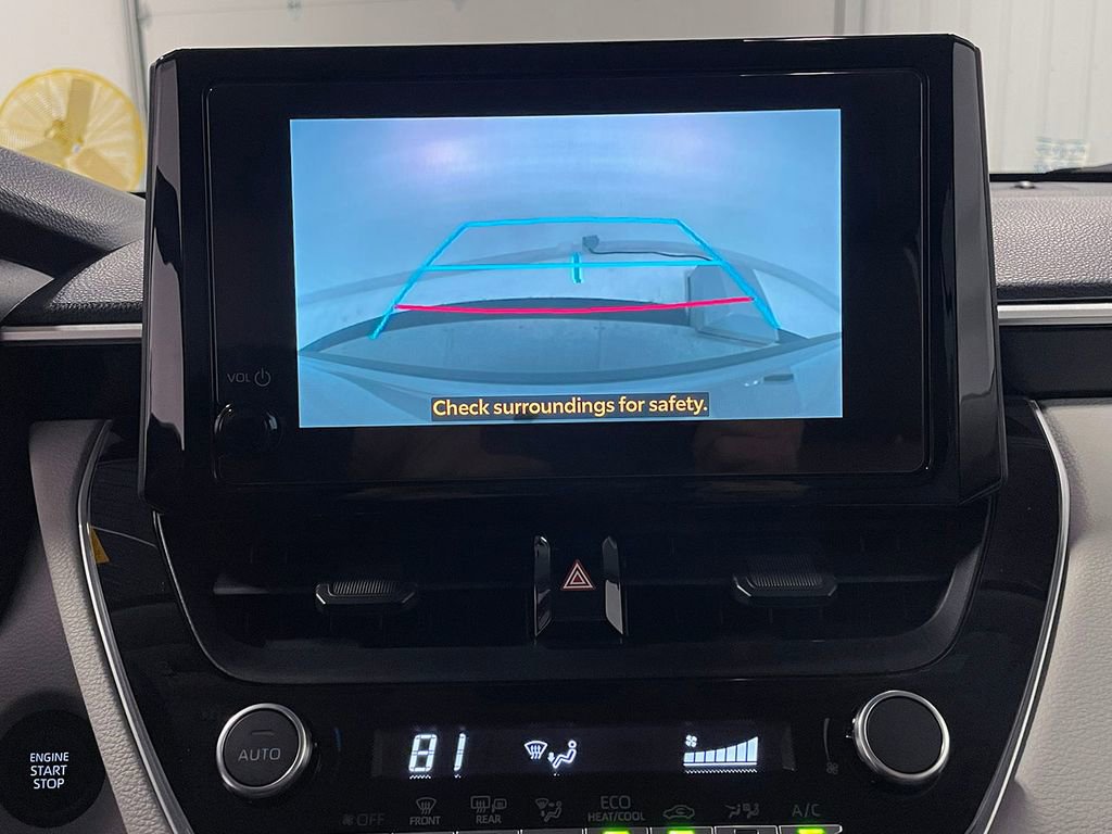 Used 2025 Toyota Corolla Cross LE image 5