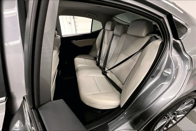 Used 2026 Toyota Camry XLE AWD/4WD image 24
