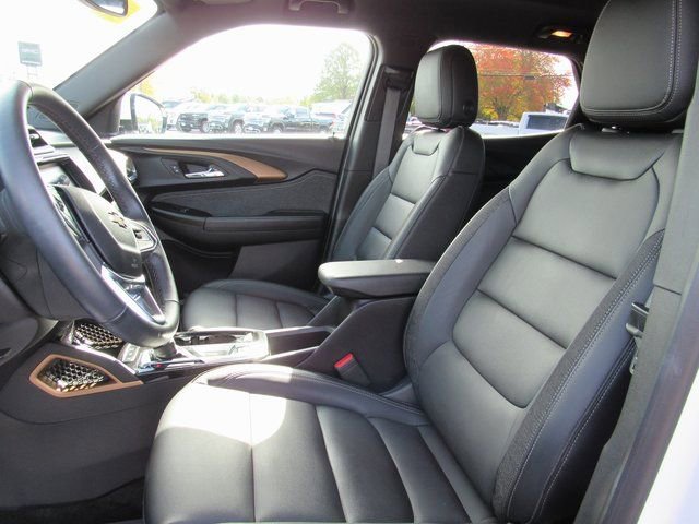 Used 2023 Chevrolet TrailBlazer ACTIV w/ Sun and Liftgate Package AWD/4WD image 12
