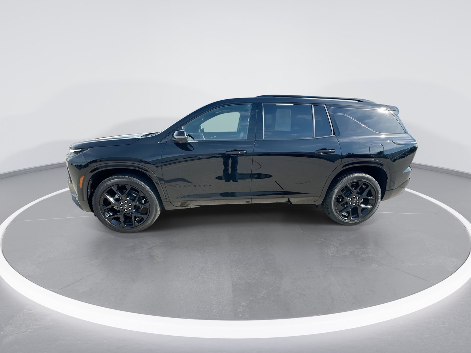 Certified 2026 Chevrolet Traverse RS w/ LPO, Floor Liner Package AWD/4WD image 5