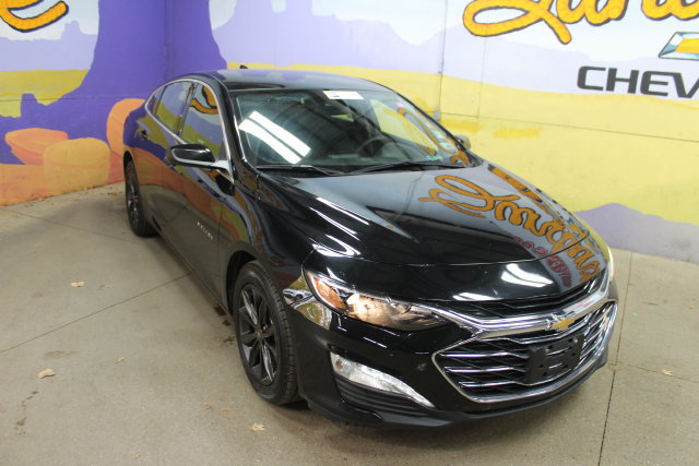 Used 2024 Chevrolet Malibu LT FWD image 2