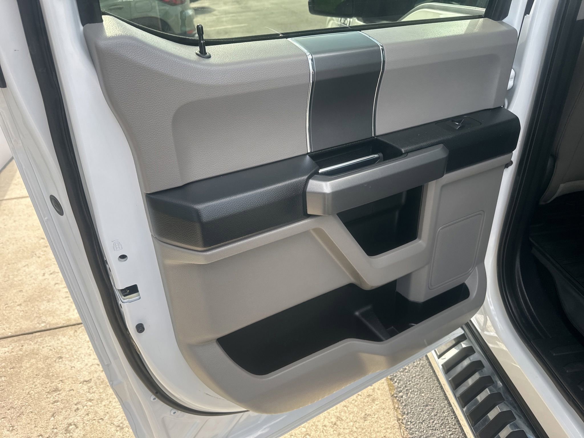Used 2018 Ford F150 XLT w/ XTR Package AWD/4WD image 19