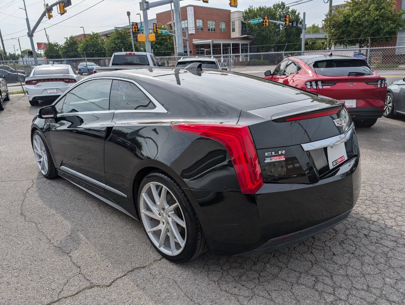 Used 2016 Cadillac ELR FWD image 8