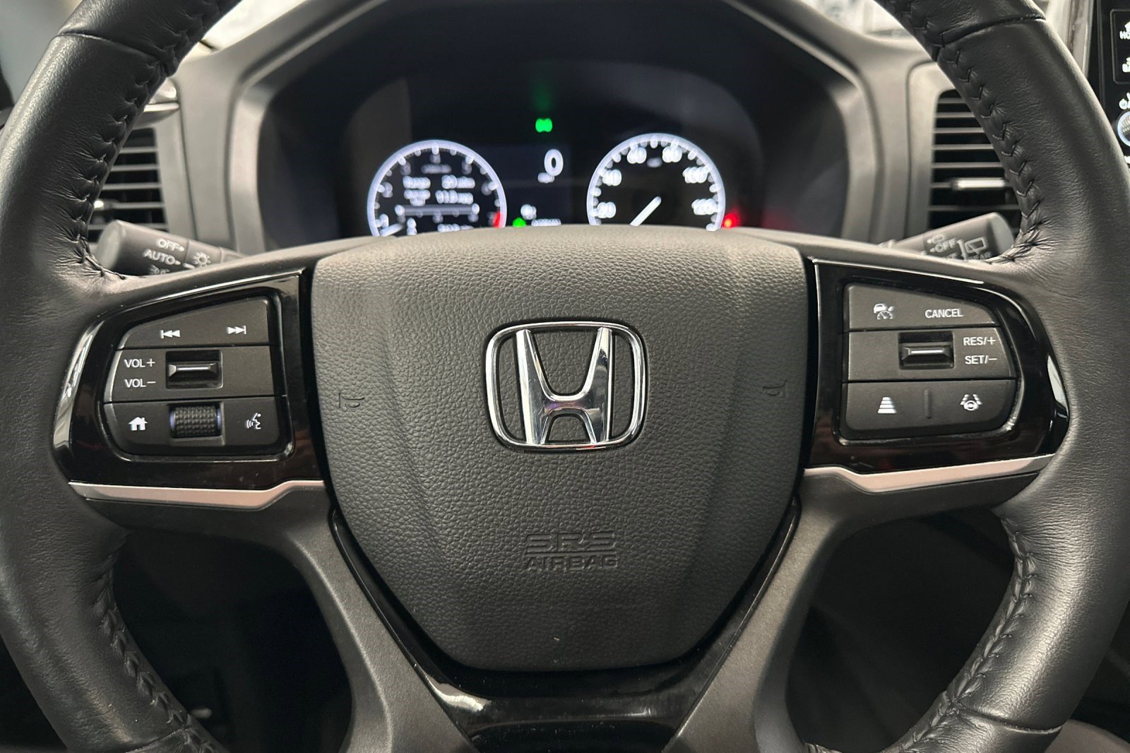 Used 2025 Honda Odyssey Touring image 17