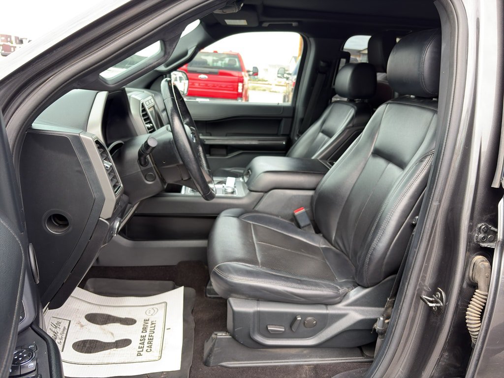 Used 2020 Ford Expedition Max XLT w/ Equipment Group 202A AWD/4WD image 18