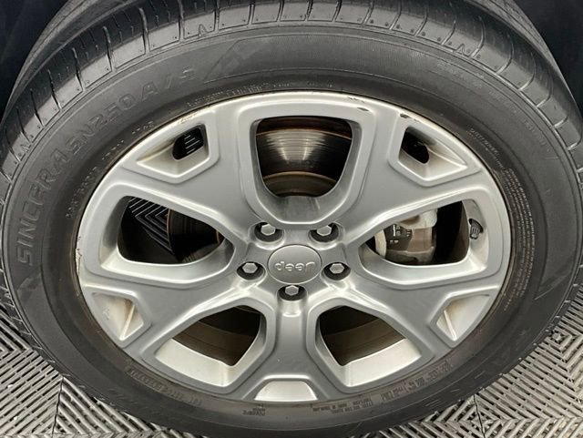 Used 2020 Jeep Renegade Limited image 21