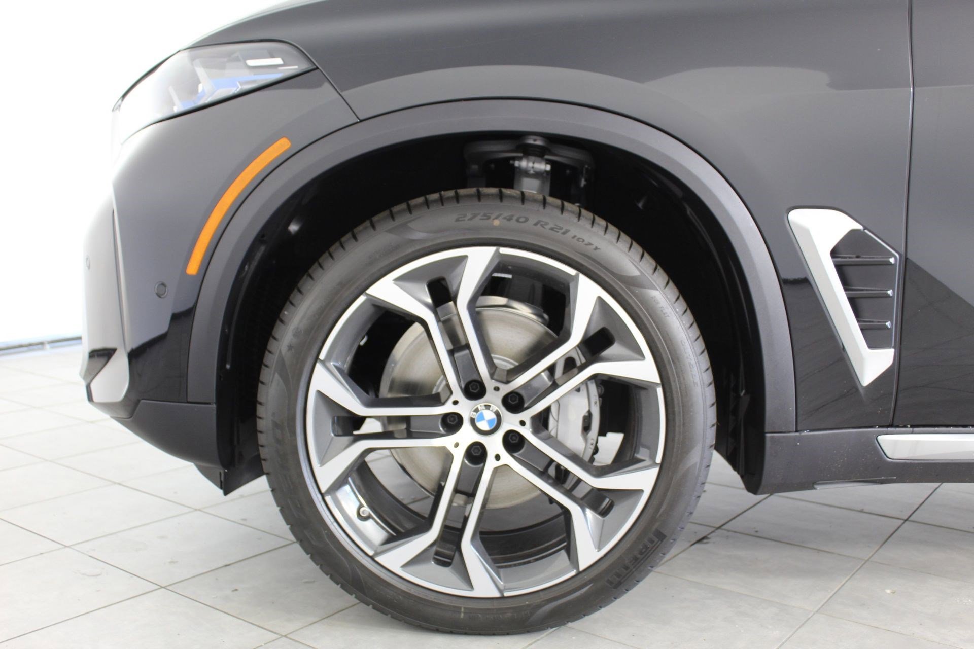 New 2026 BMW X5 xDrive40i w/ Premium Package AWD/4WD image 11