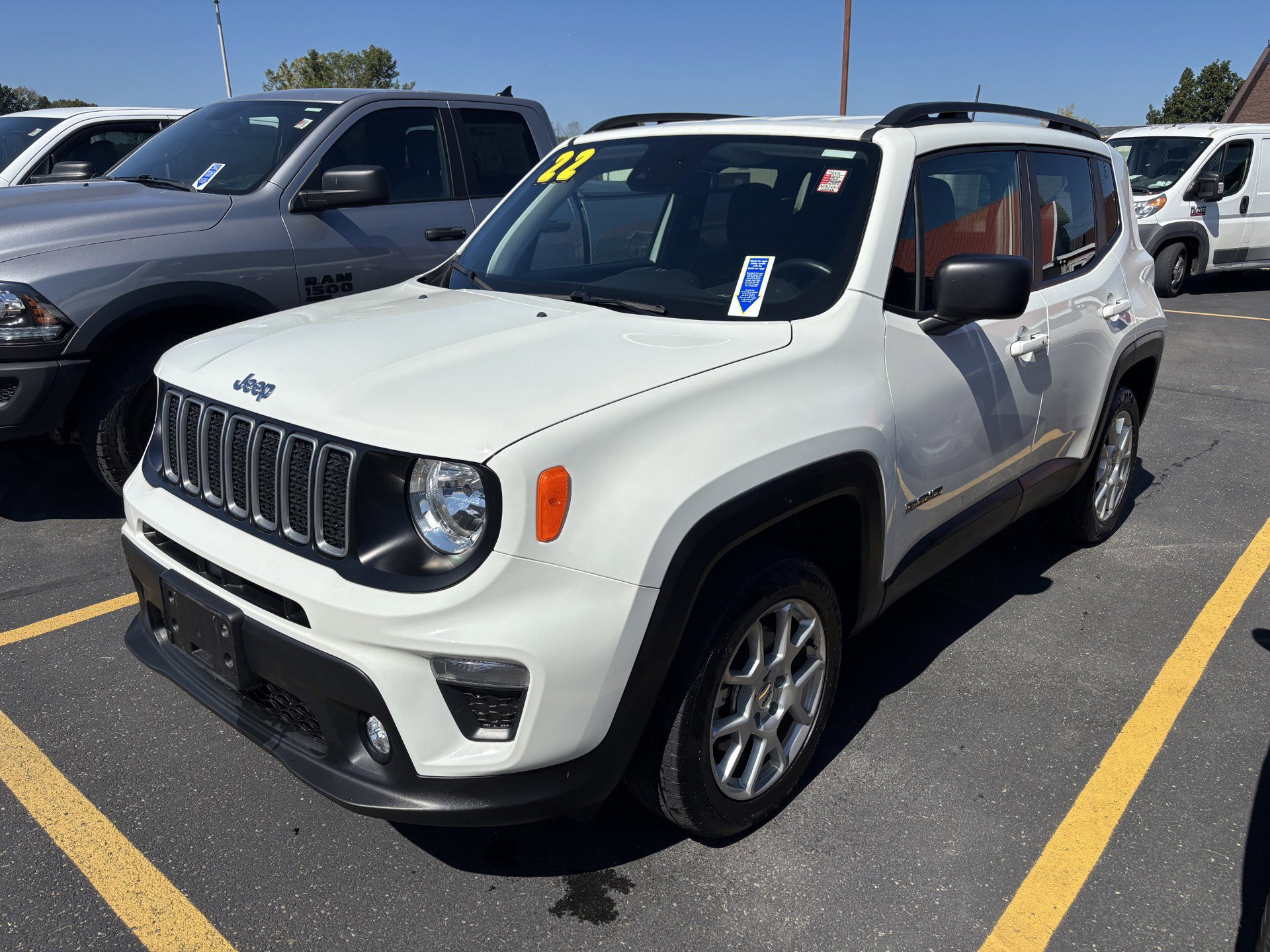Used 2022 Jeep Renegade Latitude w/ Convenience Group image 1