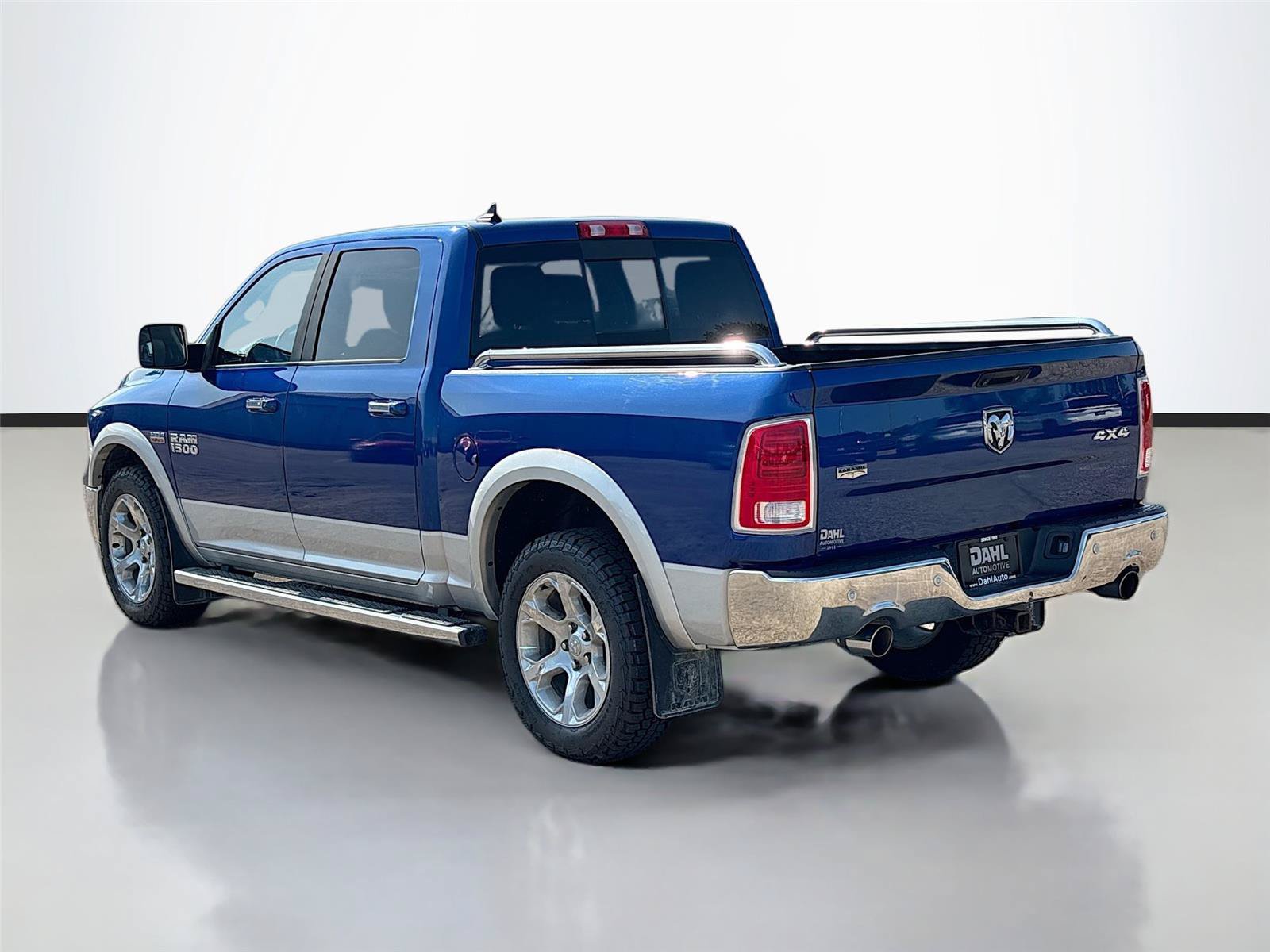 Used 2014 RAM 1500 Laramie w/ Convenience Group AWD/4WD image 10