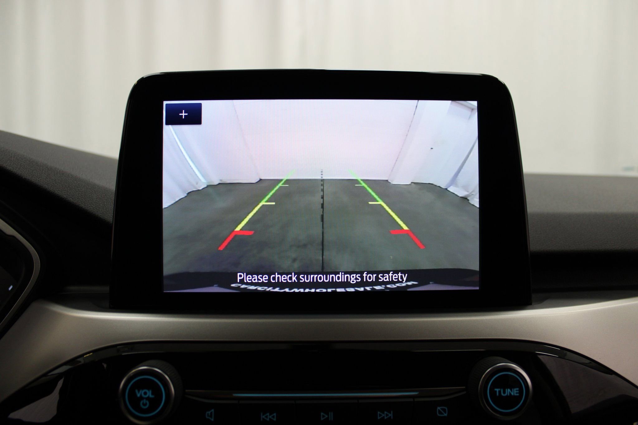 Used 2020 Ford Escape SE image 48